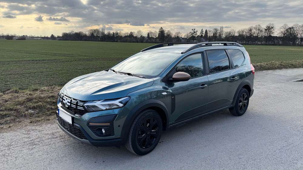 Dacia Jogger 22.000 km 17.500 &euro; München 81241