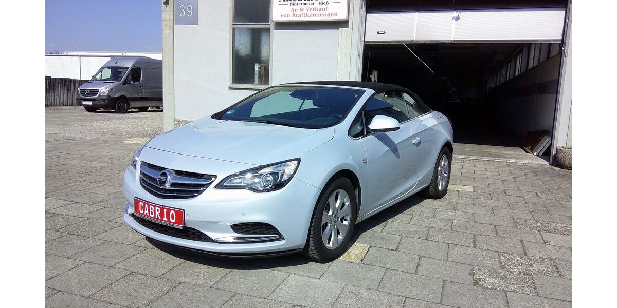 Opel Cascada 61.158 km 9.900 &euro; Puchheim /bei München 82178