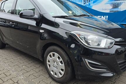 Hyundai i20 126.000 km 3.950 &euro; Garching 85748