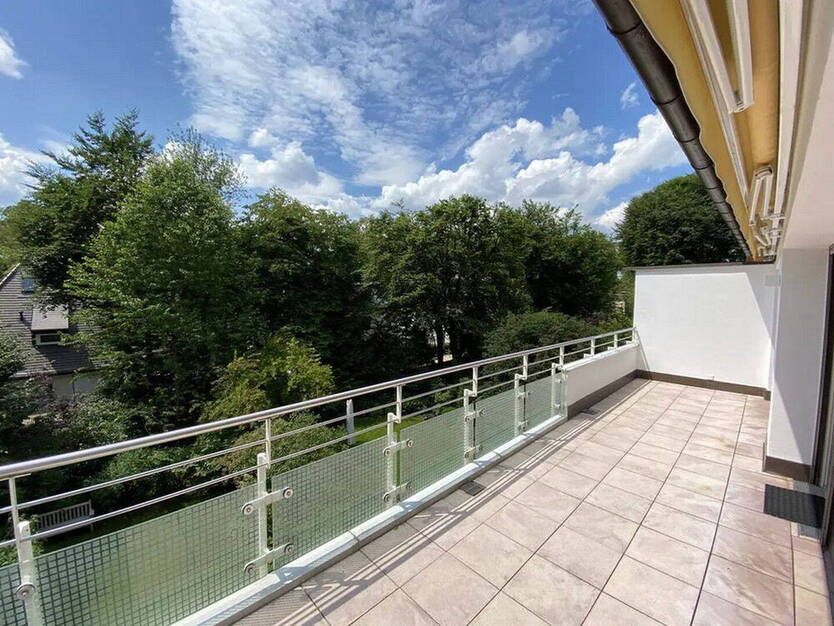DACHTERRASSE, MENTERSCHWAIGE, ISARHOCHUFER, RUHE, SONNE + KAMIN von privat, provisionsfrei