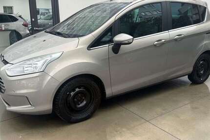 Ford B-Max 78.111 km 7.490 &euro; München 80636
