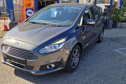 Ford S-Max 116.000 km 17.900 € Unterhaching 82008