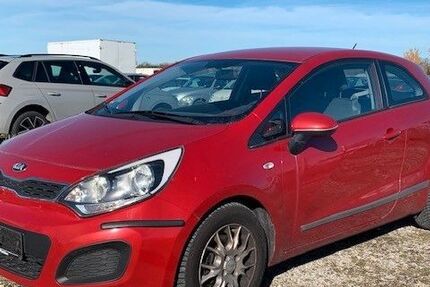 Kia Rio 135.049 km 5.990 € München 81827