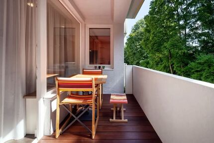 1 Zimmer Wohnung in Bogenhausen mit Balkon - hochwertig saniert