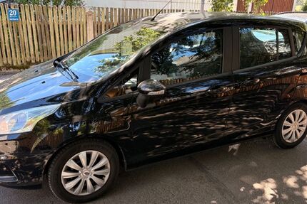 Ford B-Max 121.000 km 3.900 &euro; München 81241
