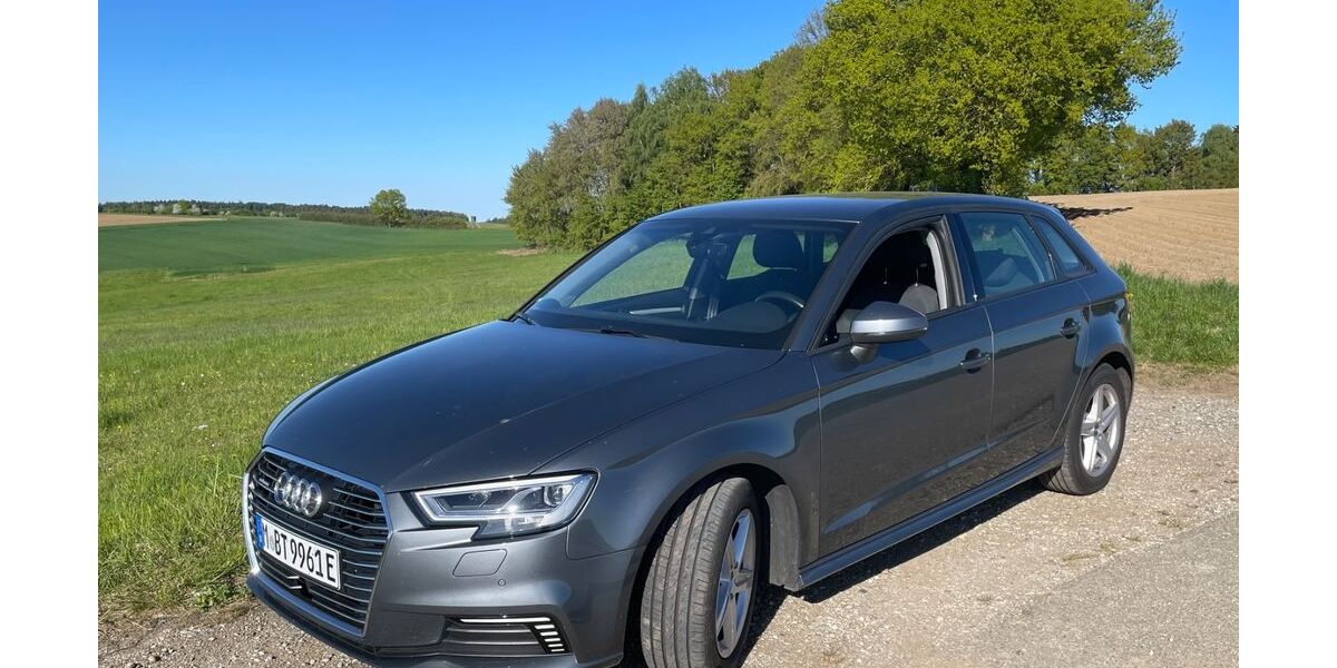 Audi A3 89.900 km 16.900 &euro; München 81679