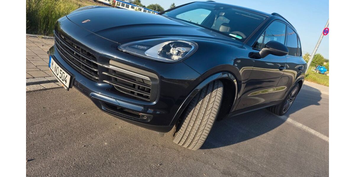 Porsche Cayenne 140.000 km 41.900 &euro; Sauerlach 82054