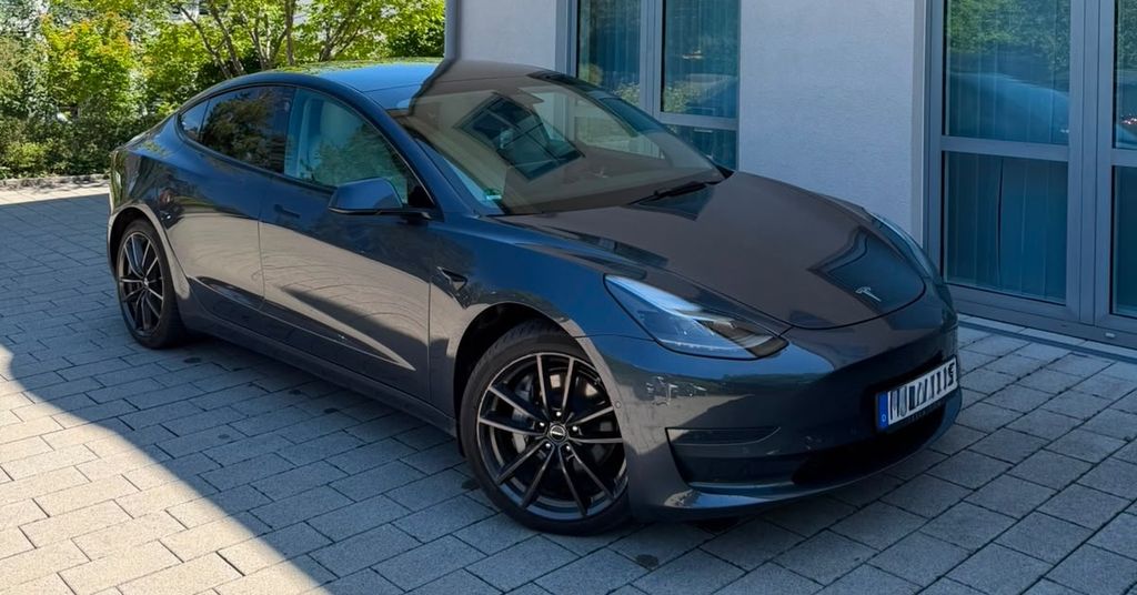 Tesla Model 3 60.030 km 24.000 &euro; Grünwald 82031