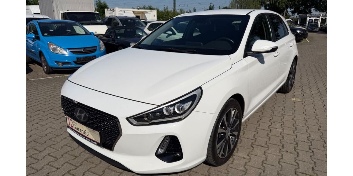 Hyundai i30 187.972 km 7.999 &euro; München 81825
