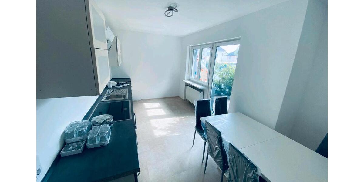 Einfamilienhaus München Messestadt Riem - 10 Zimmer, 200 m&sup2;, 4.500&euro; | Angebot:26395380