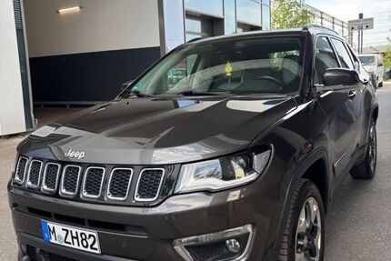 Jeep Compass 84.000 km 14.500 &euro; München 80637