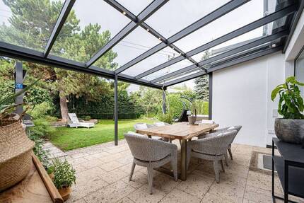 FIRSTPLACE - Familienfreundliches Haus mit herrlichem Garten in Allach-Untermenzing