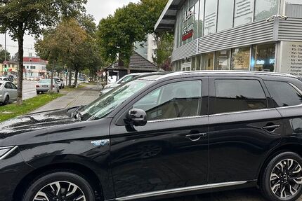 Mitsubishi Outlander 88.039 km 16.980 &euro; München - Trudering 81827