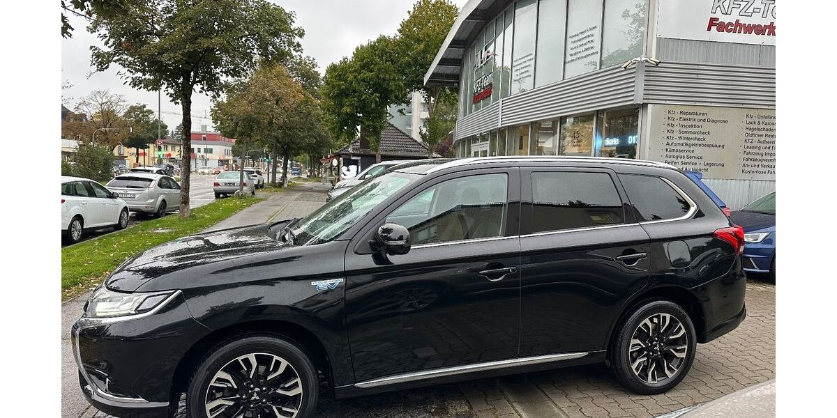 Mitsubishi Outlander 88.039 km 16.980 &euro; München - Trudering 81827