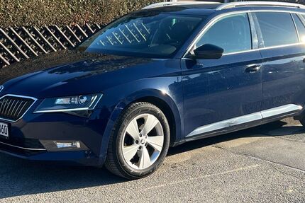 Skoda Superb 320.000 km 8.900 &euro; München 80689