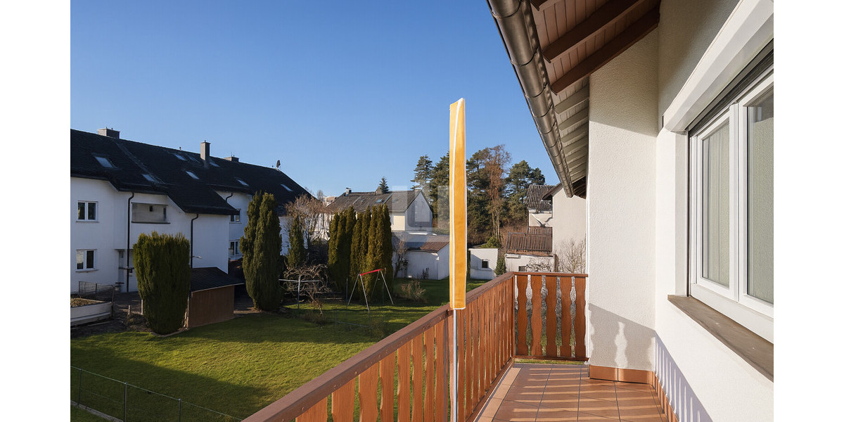 WINDISCH IMMOBILIEN - Halbes Reihenhaus mit Garten, Dachboden und Keller in guter Lage v. FFB - Etagenwohnung Fürstenfeldbruck | Angebot:24474861