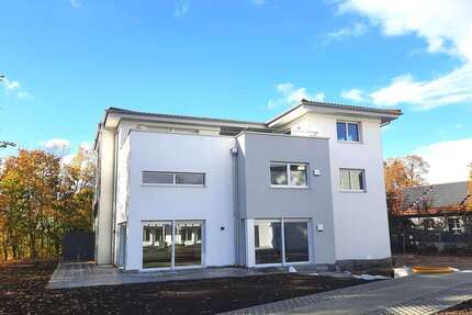 Haus Unterföhring - 7 Zimmer, 337 m&sup2;, 5.900&euro; | Angebot:23027084