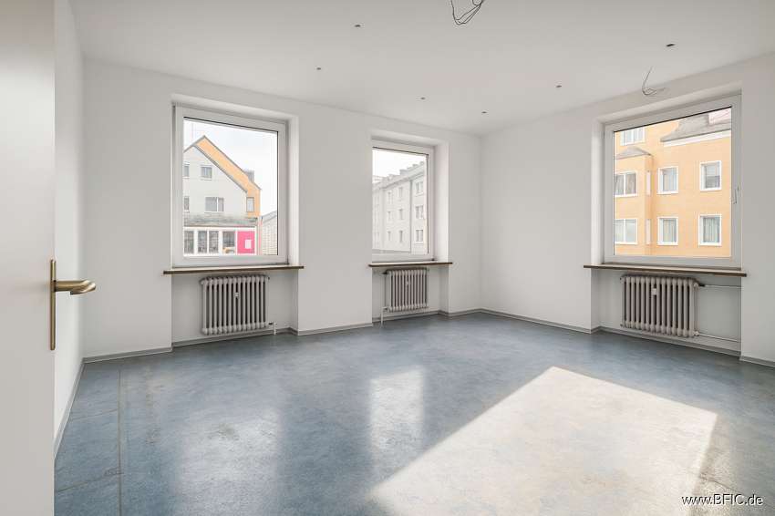 Büro in Fürstenfeldbruck 3.192 € 228 m² zimmer