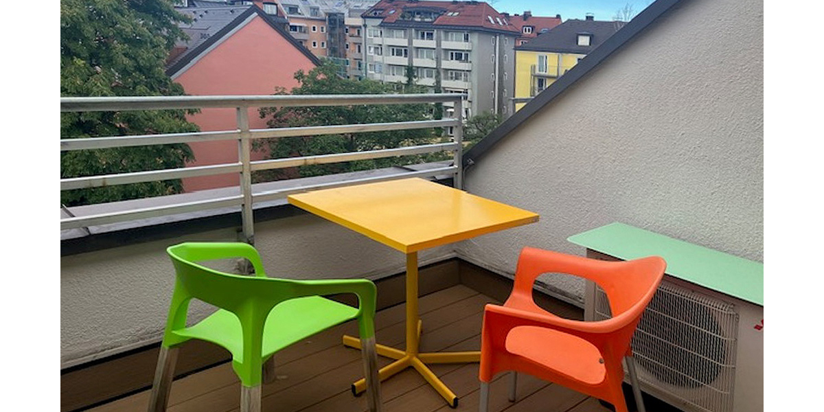 Bestlage Universität, aussergewöhnliche Sanierung und Innenausstattung 2 zimmer