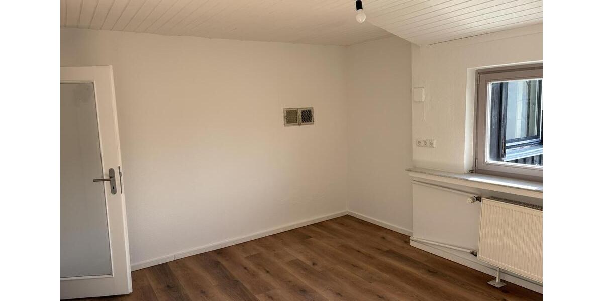 Etagenwohnung Karlsfeld - 3.5 Zimmer, 139 m&sup2;, 2.150&euro; | Angebot:25789139