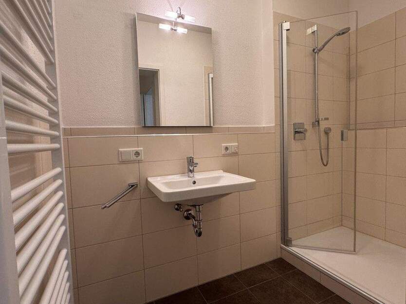 Geräumige 2-Zimmer-Wohnung mit EBK in S-Bahn-Nähe Heimstetten 2 zimmer