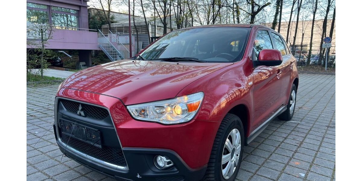 Mitsubishi ASX 148.000 km 4.300 &euro; München 80995