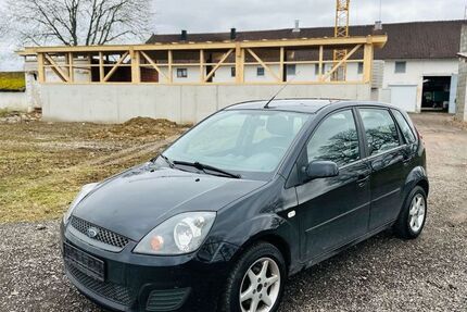 Ford Fiesta 195.000 km 2.150 &euro; Neufahrn 85375