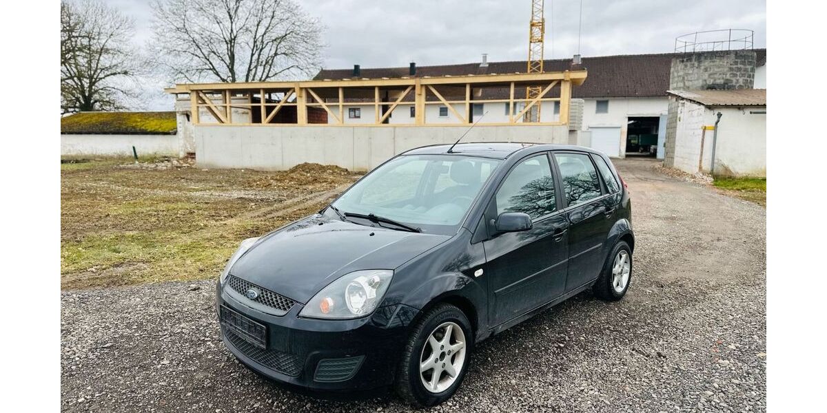Ford Fiesta 195.000 km 2.150 &euro; Neufahrn 85375