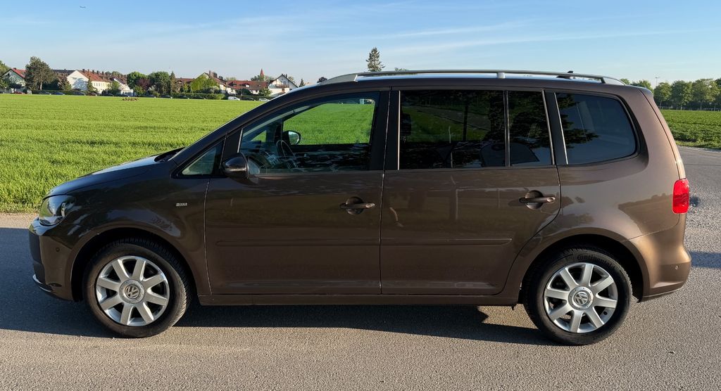 VW Touran 53.000 km 11.000 &euro; Eching 85386
