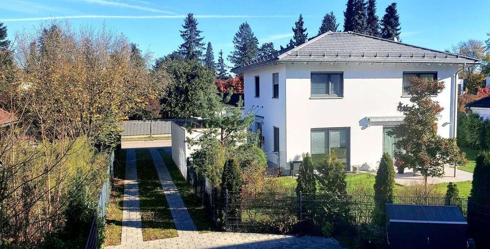 Haus zum Mieten in Gräfelfing 4.150 € 204 m² 6 zimmer