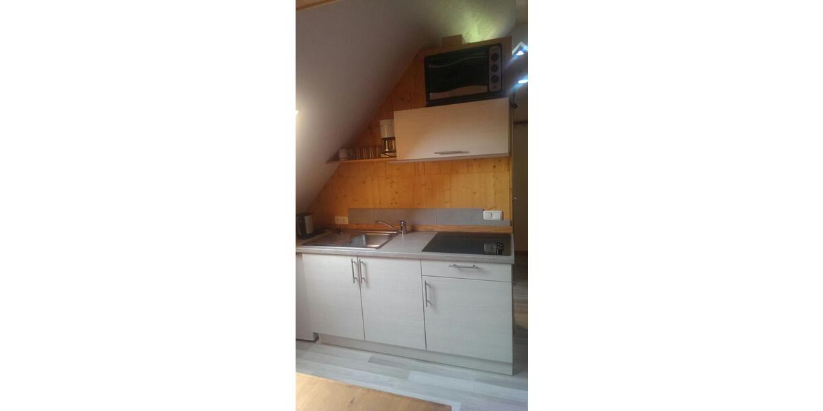 Etagenwohnung Erdweg - 1 Zimmer, 20 m&sup2;, 400&euro; | Angebot:25883148