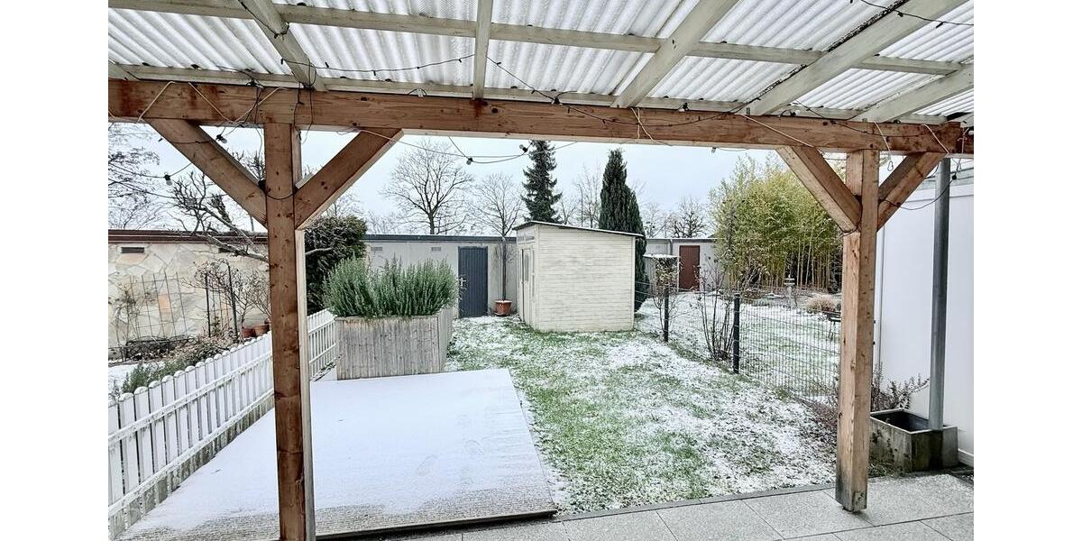 Reihenmittelhaus in begehrter Lage von privat 9 zimmer