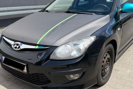 Hyundai i30 175.000 km 1.000 &euro; München 81829