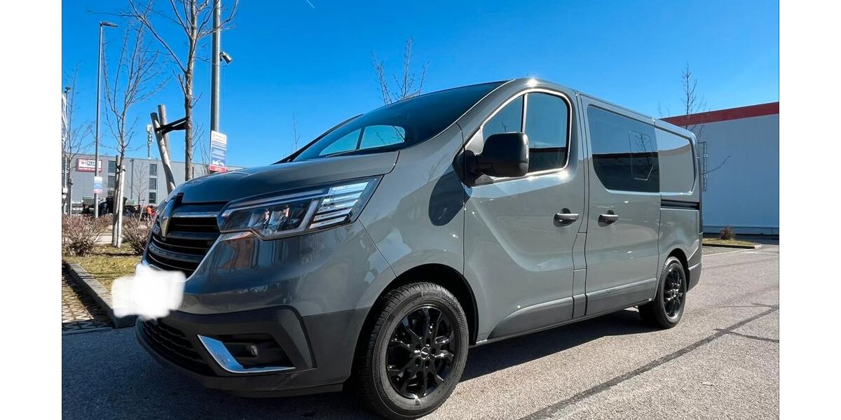 Renault Trafic 51.500 km 30.599 &euro; München 81243