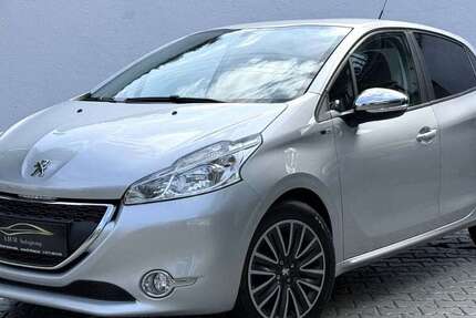 Peugeot 208 97.000 km 4.980 &euro; Muenchen 81243