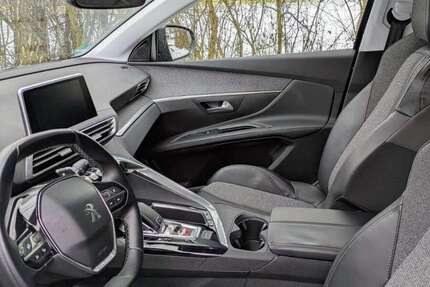 Peugeot 5008 76.000 km 18.400 &euro; Hofsingelding (Wörth) 85457