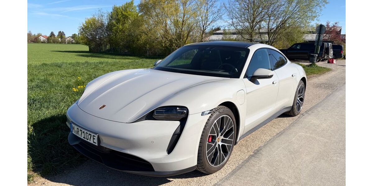 Porsche Taycan 44.000 km 61.990 &euro; Oberhaching 82041