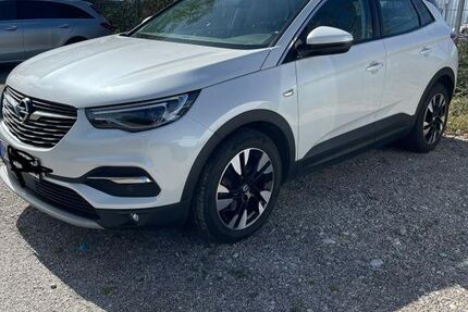 Opel Grandland (X) 140.000 km 15.500 &euro; München 81737