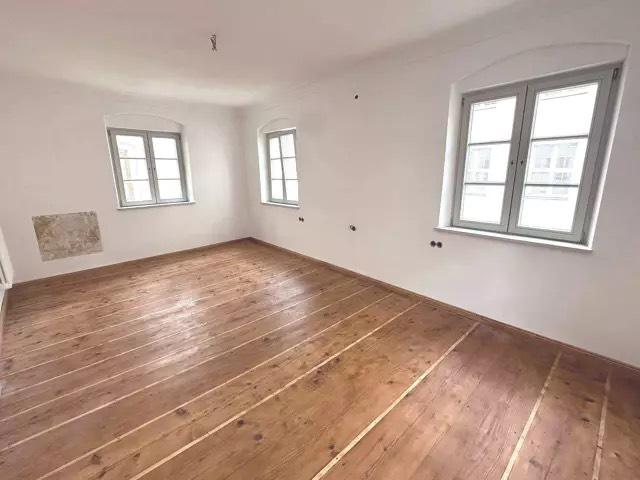 Etagenwohnung München Altstadt-Lehel - 2.5 Zimmer, 65 m&sup2;, 2.450&euro; | Angebot:26445836