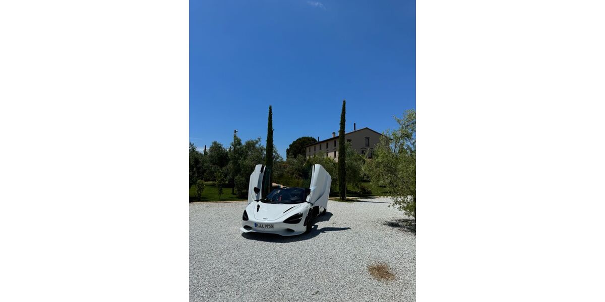 McLaren 750S 4.600 km 300.000 &euro; München 80804