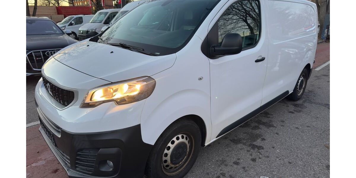 Peugeot Expert 132.000 km 11.900 &euro; München 81243