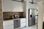 Moderne 2 Zimmer Wohnung + Tiefgarage, Loggia & Wellnessbereich