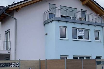 GILCHING: EXTREM ENERGIESPARENDES WOHNEN IN KFW42-HAUS MIT FERNWÄRME