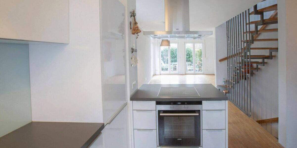 Reihenendhaus München Schwabing-Freimann - 5 Zimmer, 119 m&sup2;, 1.070.000&euro; | Angebot:26175908