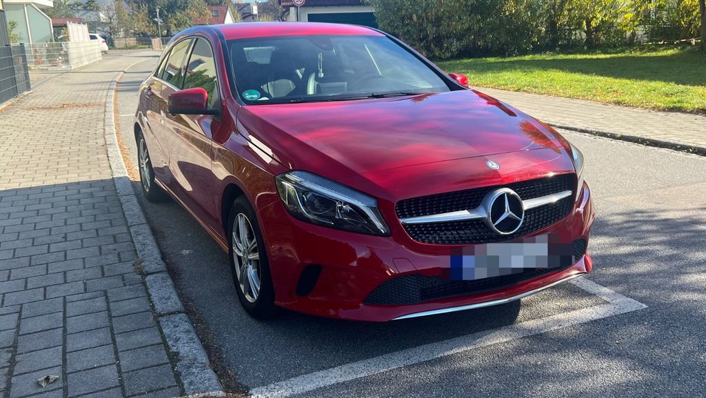 Mercedes-Benz A 180 126.000 km 11.800 &euro; Moosinning 85452