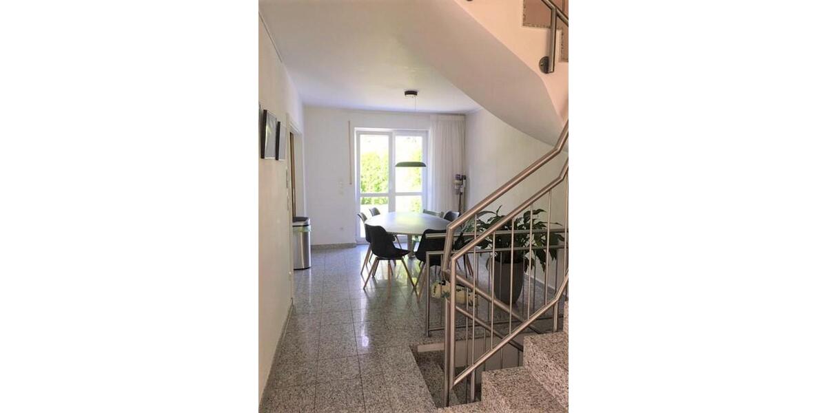 Doppelhaushälfte München Sendling-Westpark - 5 Zimmer, 172 m&sup2;, 3.600&euro; | Angebot:26162311