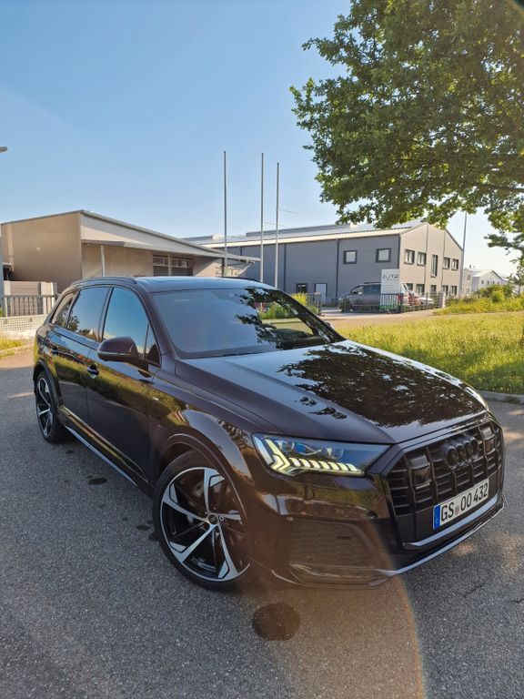 Q7