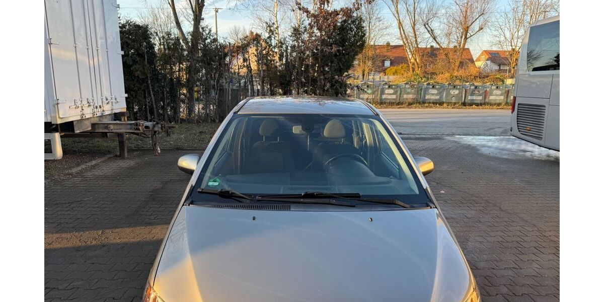 Mitsubishi Colt 225.000 km 1.999 &euro; münchen 81829