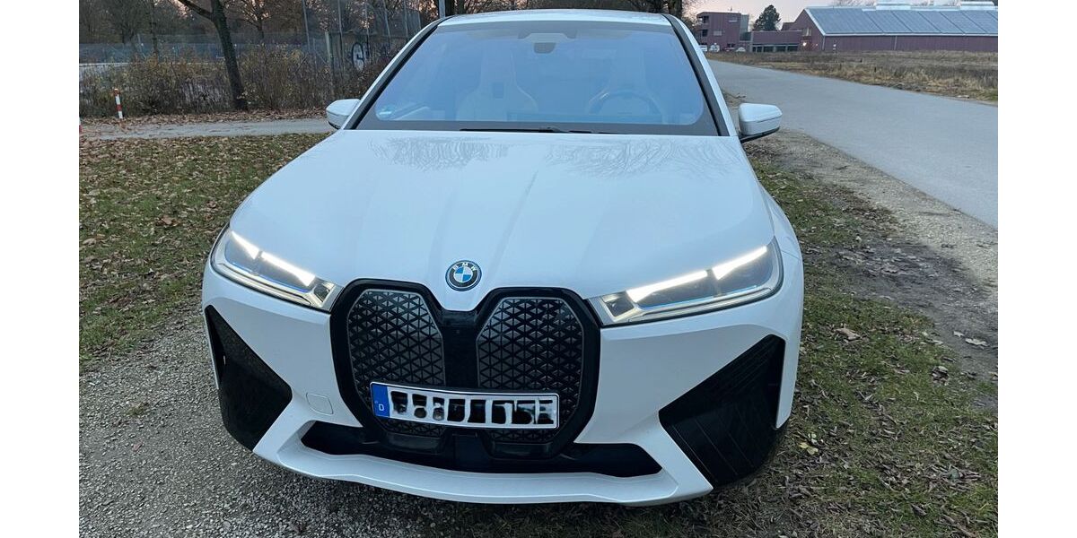 BMW iX 42.500 km 47.900 &euro; Eching 85386