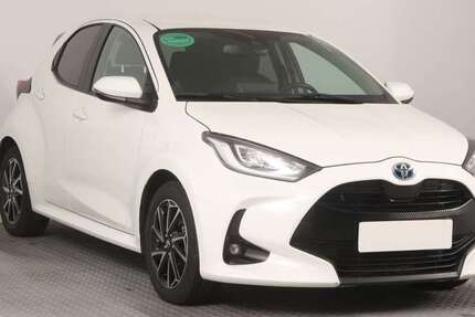 Toyota Yaris 25.423 km 19.990 € München 81673